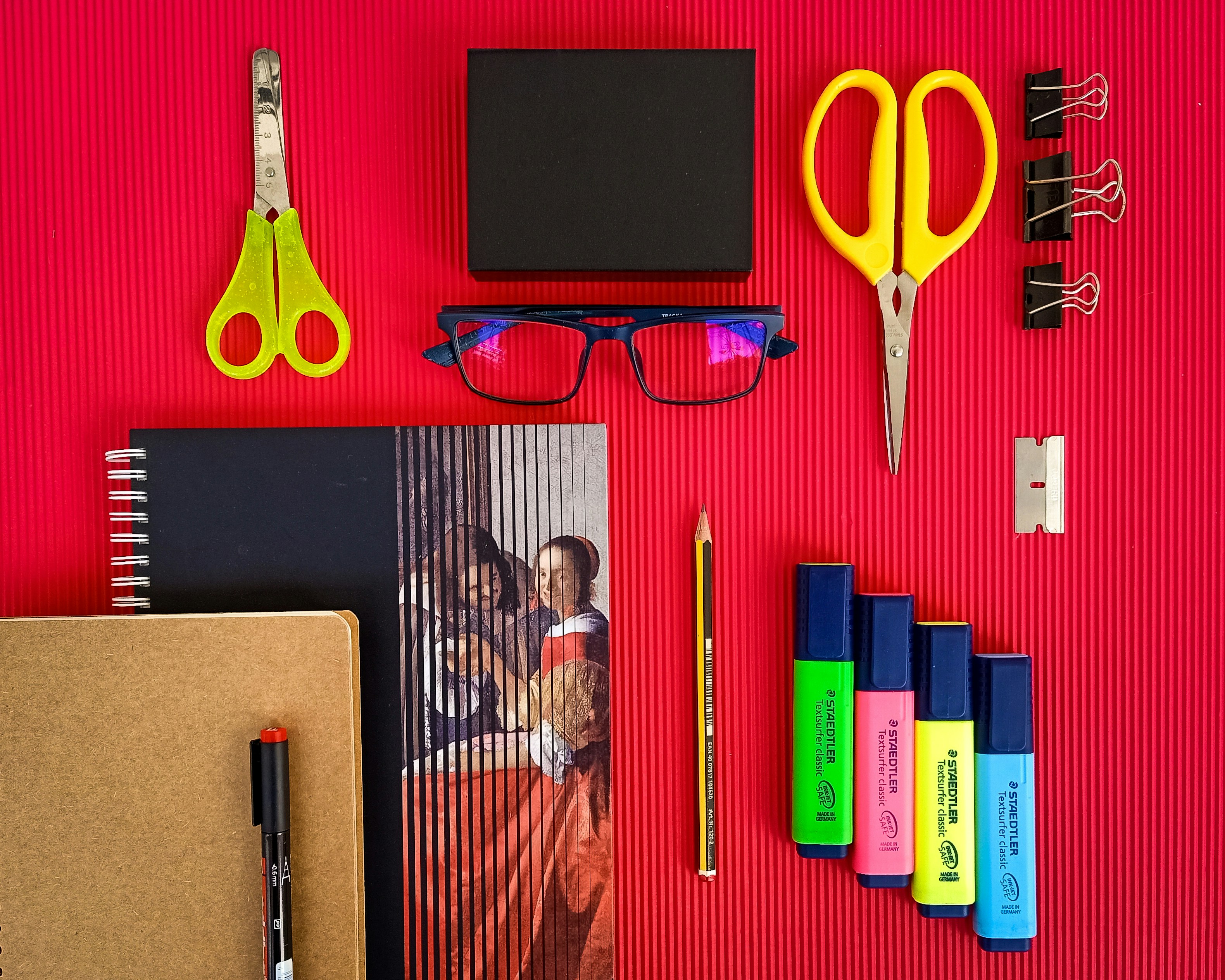 Hands-on Approaches for Passionate creatives, asPiring Entrepreneurs and INdependant Generations (HAPPENING)